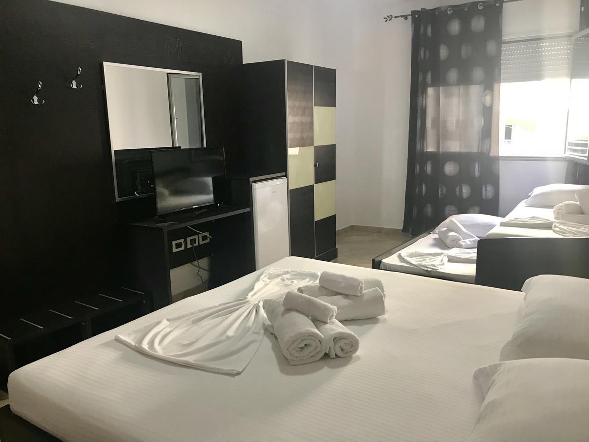 Hotel Pirro Vlorë 外观 照片