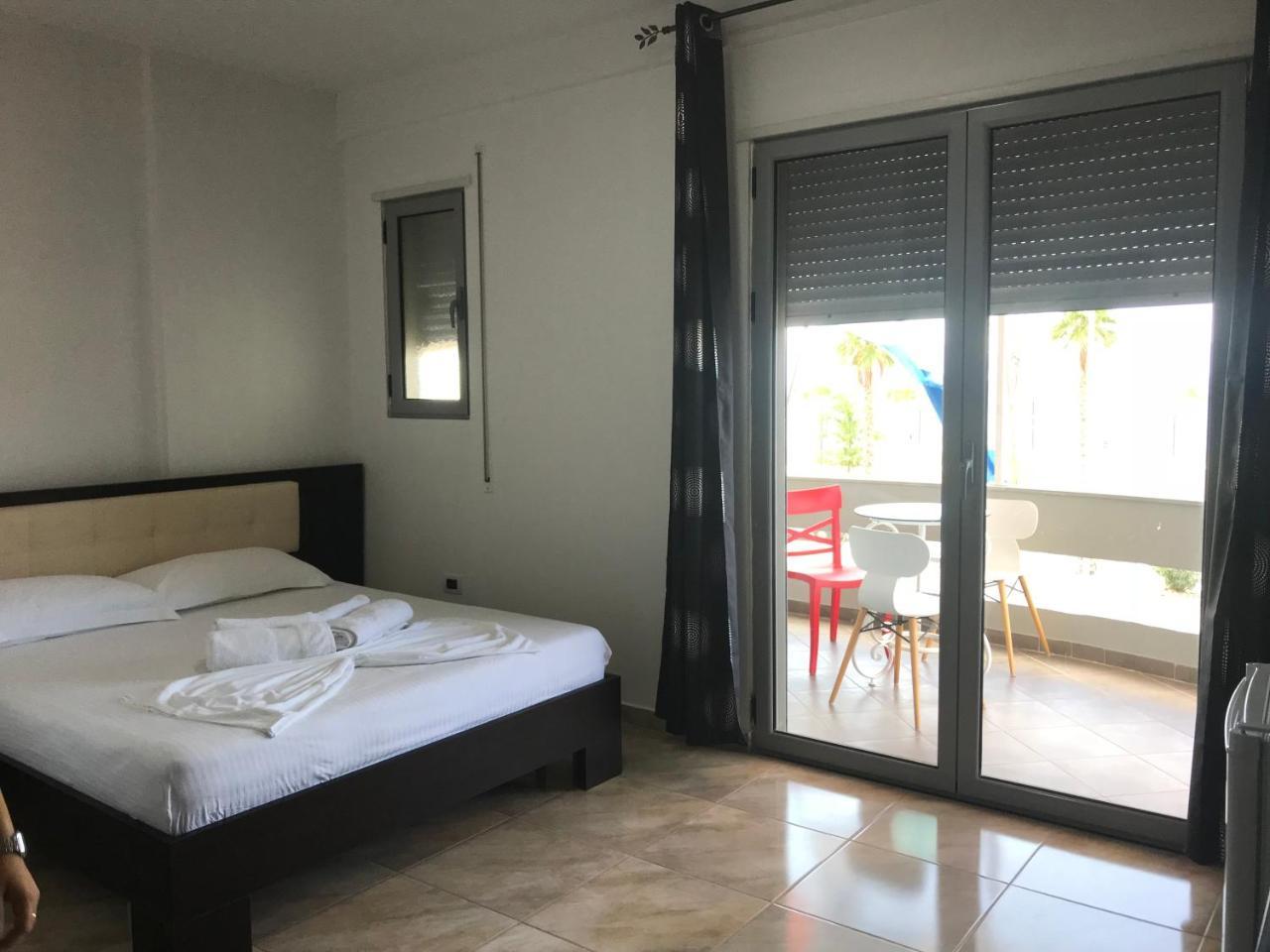 Hotel Pirro Vlorë 外观 照片